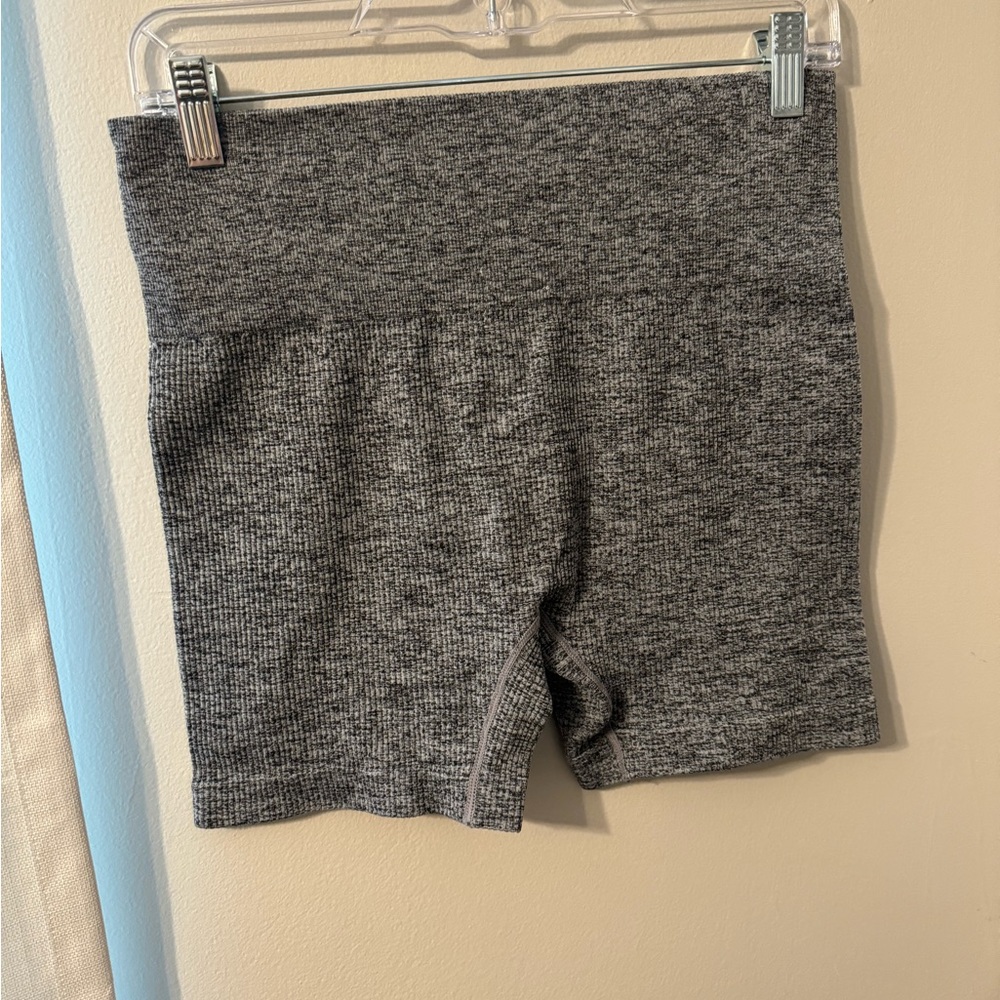 Women shorts 2 pack
